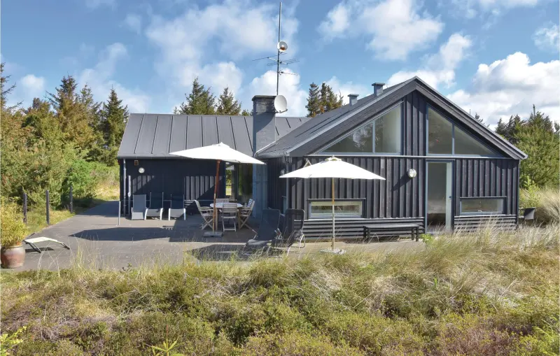 Ferienhaus mit Hund inKlegod Strand  f&uuml;r max. 6 Personen