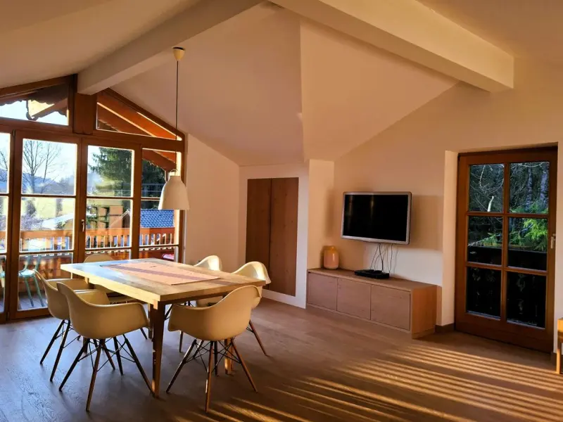 Ferienwohnung mit Hund in Tegernsee für max. 3 Personen Ferienwohnung mit Hund in Tegernsee für max. 3 Personen