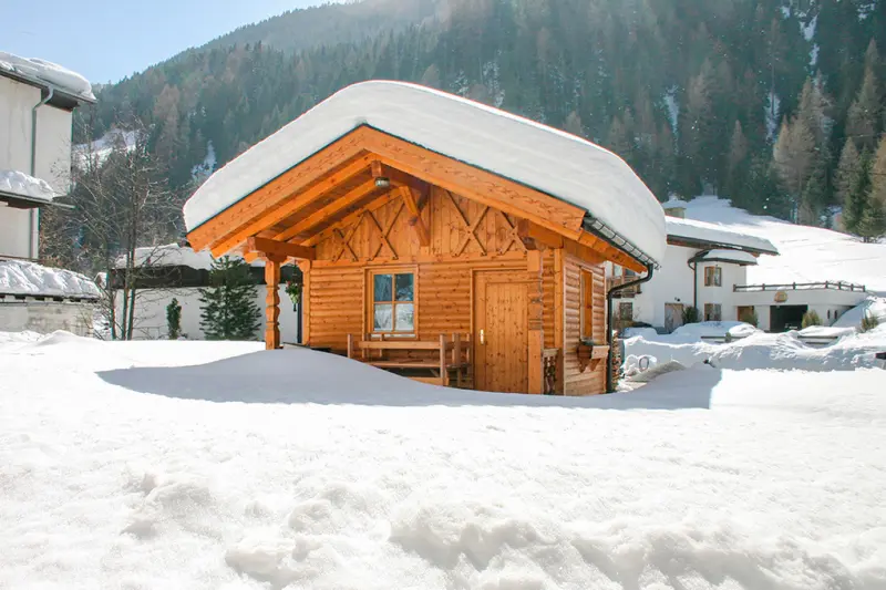     
Ferienhaus ∙ 29 Gäste ∙ 12 Schlafzimmer
