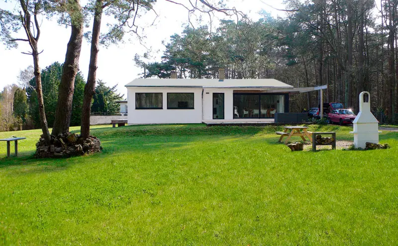 Ferienhaus mit Terrasse, Garten und Grill
