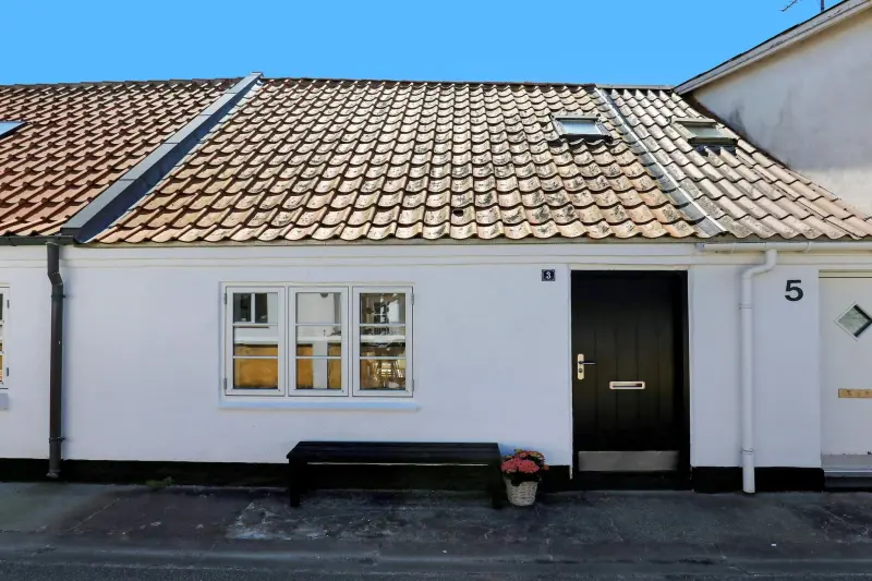     
Ferienhaus ∙ 5 Gäste ∙ 3 Schlafzimmer
