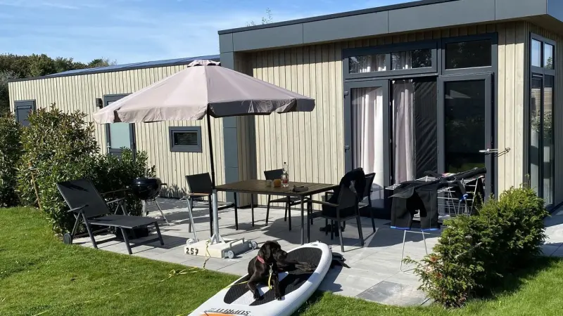 Ferienhaus mit Terrasse und Garten | Meerblick | Haustiere sind willkommen
