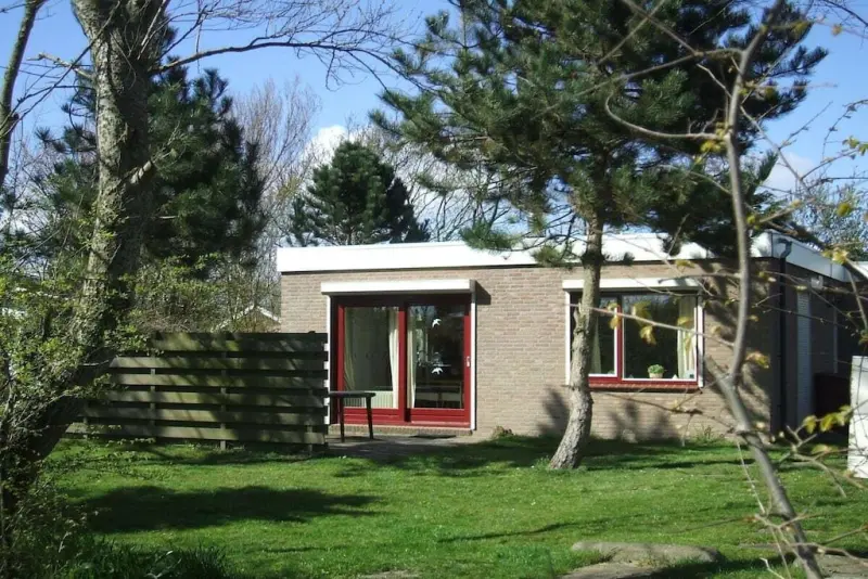 Ferienhaus mit Terrasse und Garten