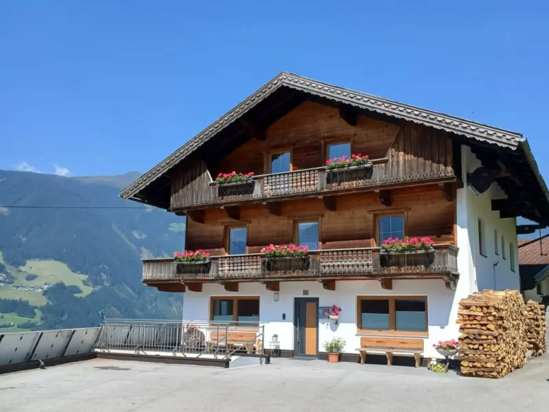 Ferienwohnung in Gemeinde Ramsau im Zillertal, Hainzenberg für max. 7 Personen Ferienwohnung in Gemeinde Ramsau im Zillertal, Hainzenberg für max. 7 Personen