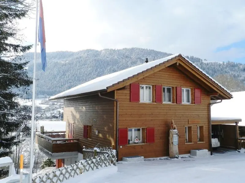Ferienwohnung mit Hund in Zweisimmen für max. 2 Personen Ferienwohnung mit Hund in Zweisimmen für max. 2 Personen