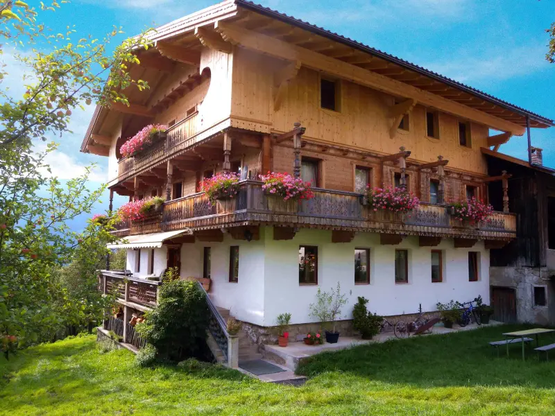 Ferienwohnung mit Hund in Gerlosberg für max. 10 Personen Ferienwohnung mit Hund in Gerlosberg für max. 10 Personen