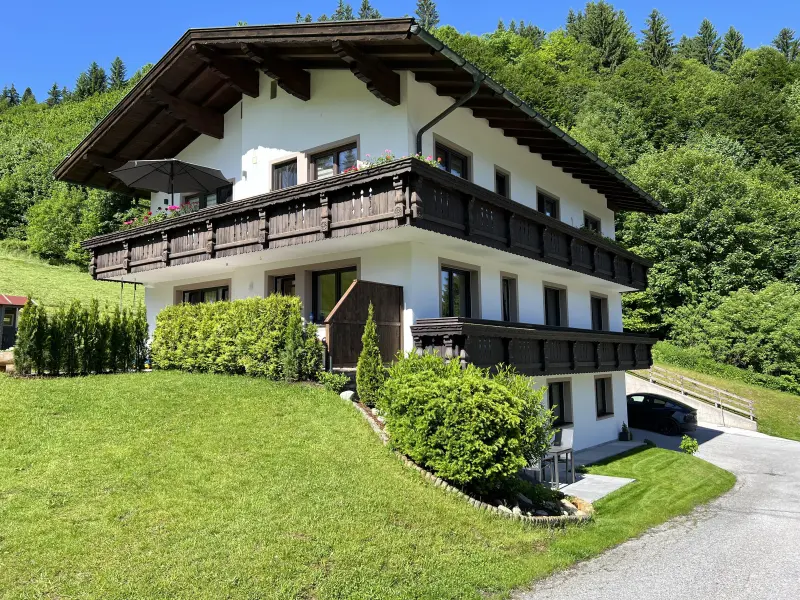 Ferienwohnung mit Hund in Hopfgarten im Brixental für max. 4 Personen Ferienwohnung mit Hund in Hopfgarten im Brixental für max. 4 Personen