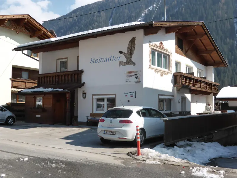 Ferienwohnung mit Hund in Neustift im Stubaital für max. 3 Personen Ferienwohnung mit Hund in Neustift im Stubaital für max. 3 Personen