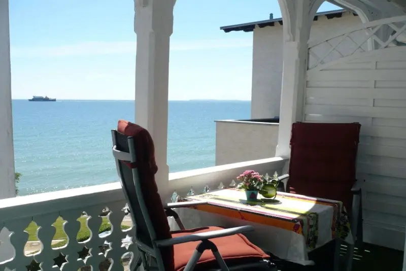 Ferienhaus | Neben dem Strand
