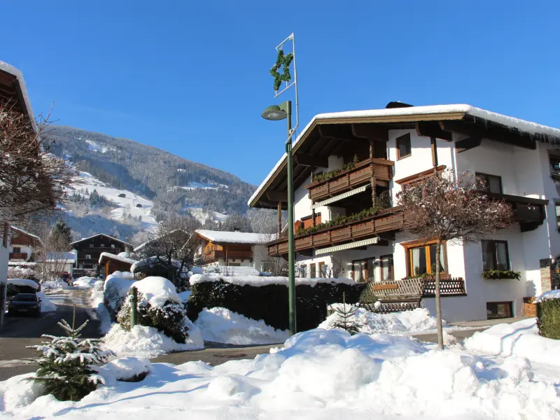 Ferienwohnung mit Hund in Aschau im Zillertal, Gemeinde Ried im Zillertal für max. 4 Personen Ferienwohnung mit Hund in Aschau im Zillertal, Gemeinde Ried im Zillertal für max. 4 Personen