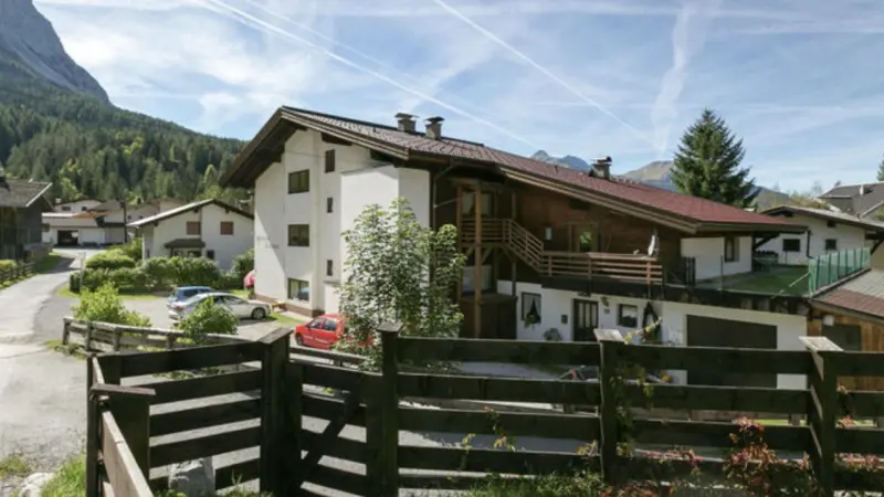 Ferienwohnung mit Hund in Ehrwald für max. 3 Personen Ferienwohnung mit Hund in Ehrwald für max. 3 Personen