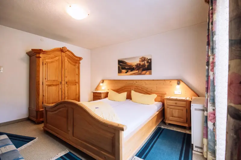 Ferienwohnung mit Hund in Wenns für max. 4 Personen Ferienwohnung mit Hund in Wenns für max. 4 Personen
