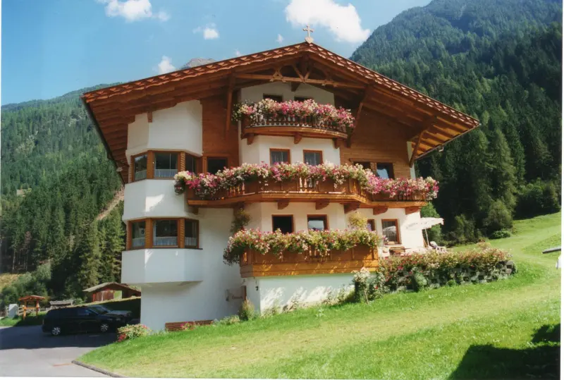 Ferienwohnung mit Hund in Neustift im Stubaital f&uuml;r max. 4 Personen