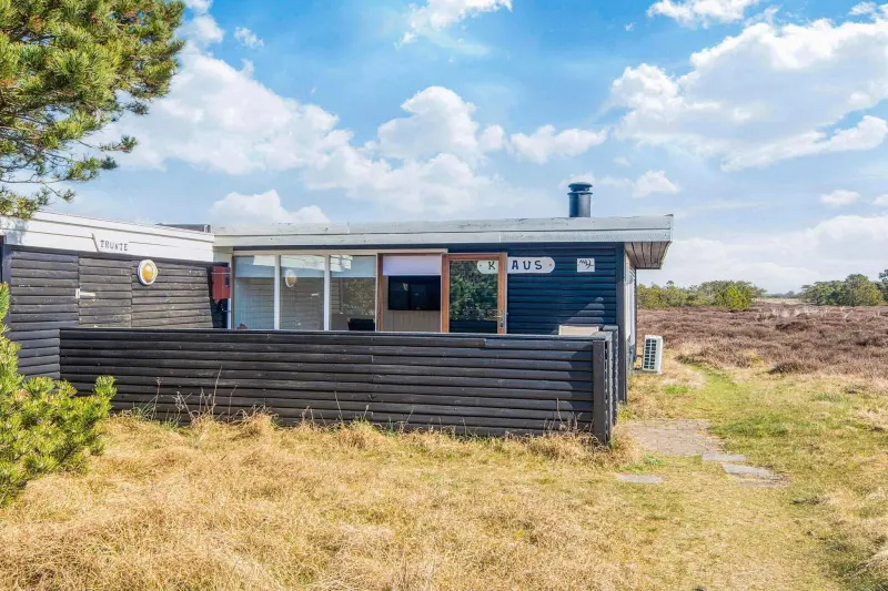 Ferienhaus mit Hund in Rindby Strand fuer max. 4 Personen
