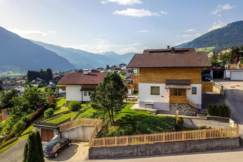 Ferienhaus mit Hund in Fügen, Zillertal fuer max. 8 Personen