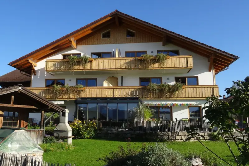 Ferienhaus mit Hund in Hopfen am See, Füssen fuer max. 6 Personen