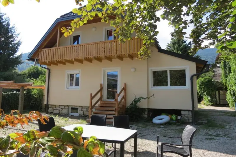 Ferienhaus mit Hund in Tschöran, Ossiacher See fuer max. 6 Personen