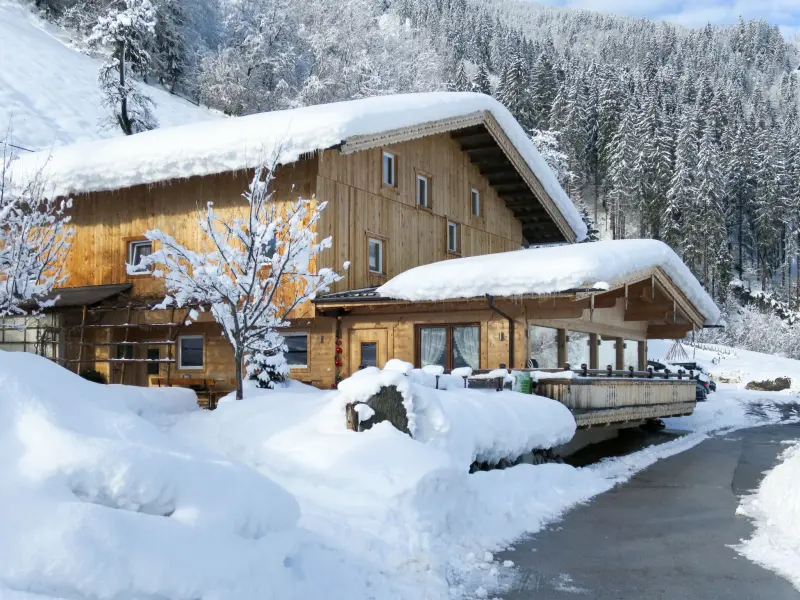     
Ferienhaus ∙ 20 Gäste ∙ 10 Schlafzimmer
