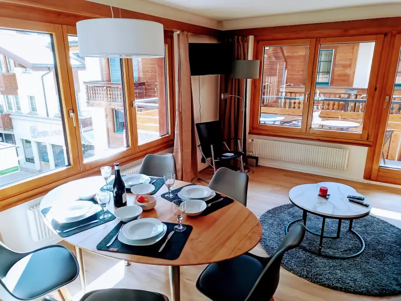 Ferienwohnung mit Hund in Saas-Fee für max. 4 Personen Ferienwohnung mit Hund in Saas-Fee für max. 4 Personen