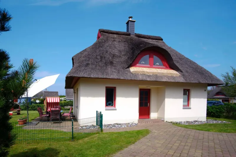 Ferienhaus mit Hund in Glowe fuer max. 4 Personen