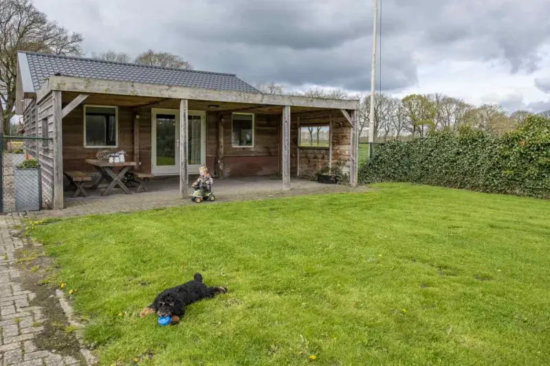 Ferienhaus mit Garten und Terrasse