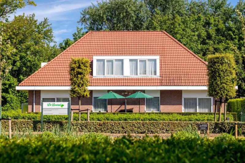 Familienfreundliches weiträumiges Ferienhaus mit Garten und Terrasse | Strand in der Nähe | Haustiere sind willkommen