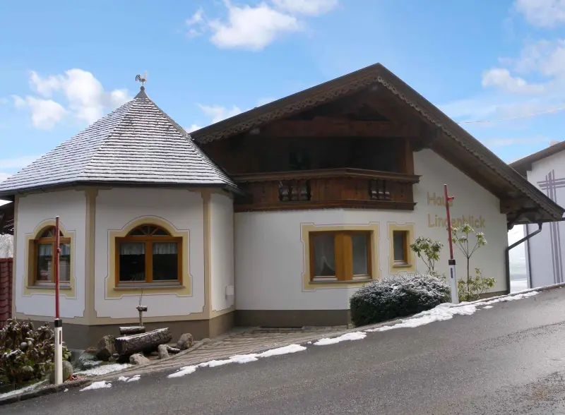 Ferienwohnung mit Hund in Kaltenbach für max. 5 Personen Ferienwohnung mit Hund in Kaltenbach für max. 5 Personen