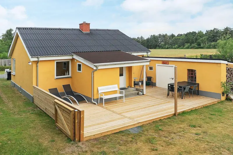 Ferienhaus mit Hund in Vesterø Havn fuer max. 5 Personen