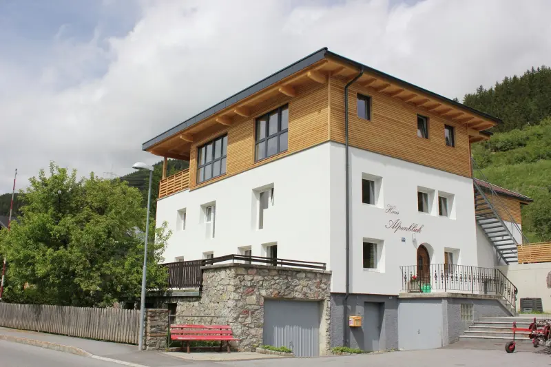 Ferienhaus mit Hund in Gemeinde Wenns für max. 14 Personen Ferienhaus mit Hund in Gemeinde Wenns für max. 14 Personen