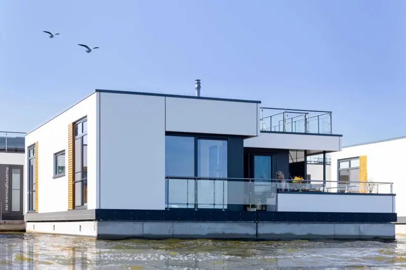 Hausboot Ribnitz