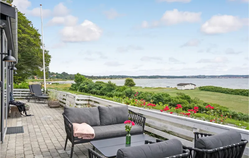 Ferienhaus mit Hund in Egsmark Strand fuer max. 4 Personen