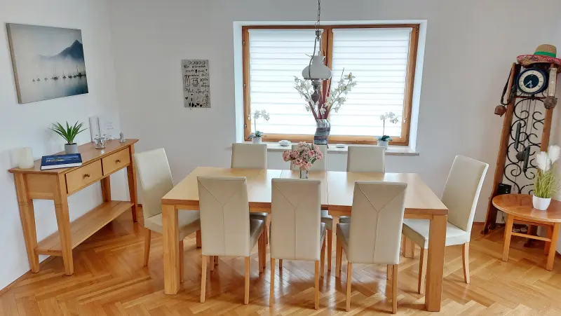 Ferienhaus mit Hund in Breitbrunn am Chiemsee für max. 8 Personen Ferienhaus mit Hund in Breitbrunn am Chiemsee für max. 8 Personen