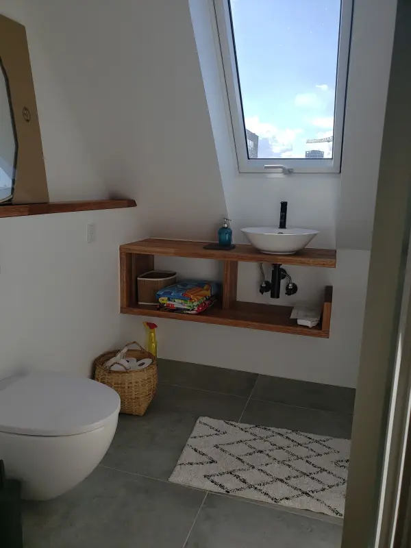 Brewer's Loft: Cozy apartment in quiet neighborhood close to city center