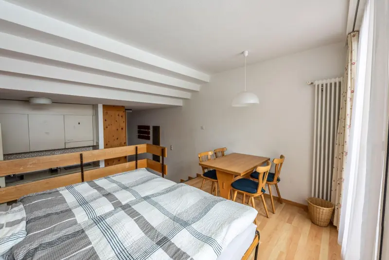 Ferienwohnung mit Hund in Surses, Conters für max. 2 Personen Ferienwohnung mit Hund in Surses, Conters für max. 2 Personen