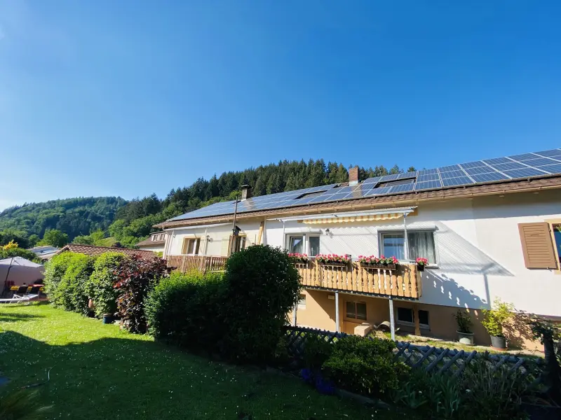     
Ferienwohnung ∙ 6 Gäste ∙ 3 Schlafzimmer
