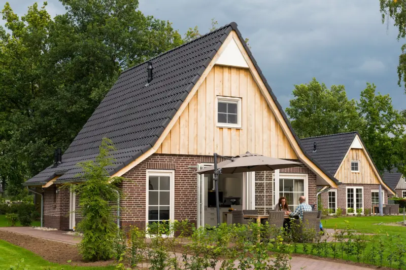 Voll ausgestattetes gemütliches Ferienhaus mit Sauna, Pool und Garten | Haustiere erlaubt