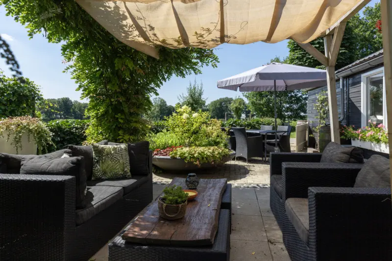 Ferienhaus mit Terrasse, Grill und Whirlpool