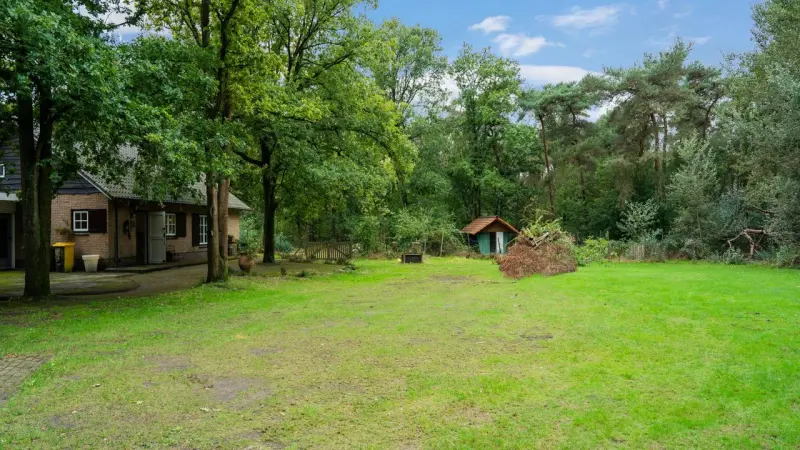 Ferienhaus mit Terrasse, Garten und Grill