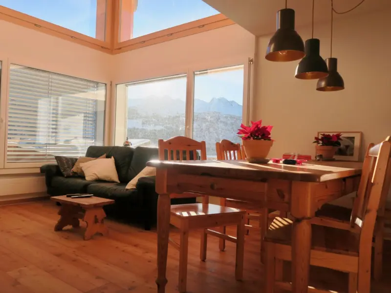 Ferienwohnung mit Hund in Disentis/Mustér für max. 8 Personen Ferienwohnung mit Hund in Disentis/Mustér für max. 8 Personen