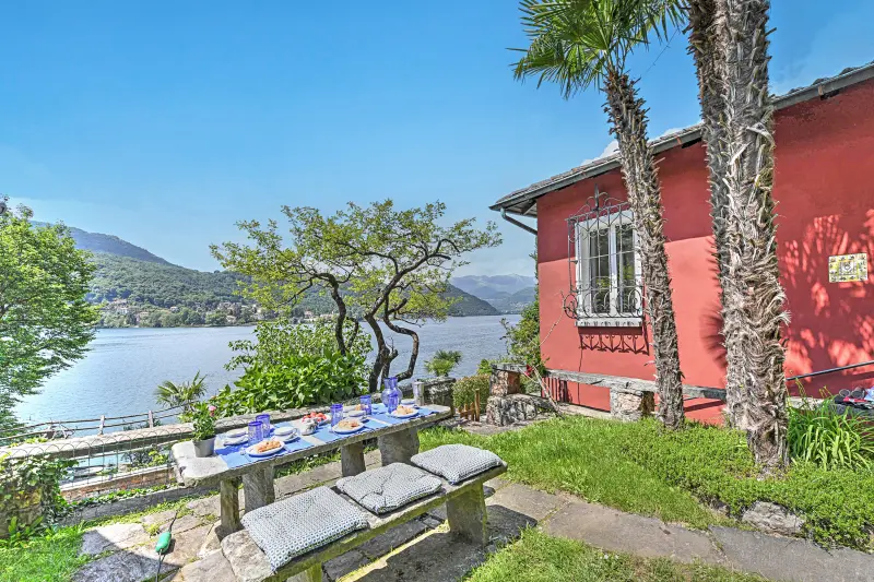 Ferienhaus mit Hund in Morcote, Tessin für max. 5 Personen Ferienhaus mit Hund in Morcote, Tessin für max. 5 Personen