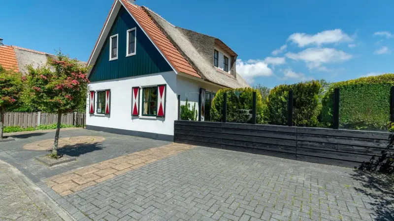 Voll ausgestattete wunderschöne Ferienwohnung mit Terrasse und Garten | Haustiere sind willkommen