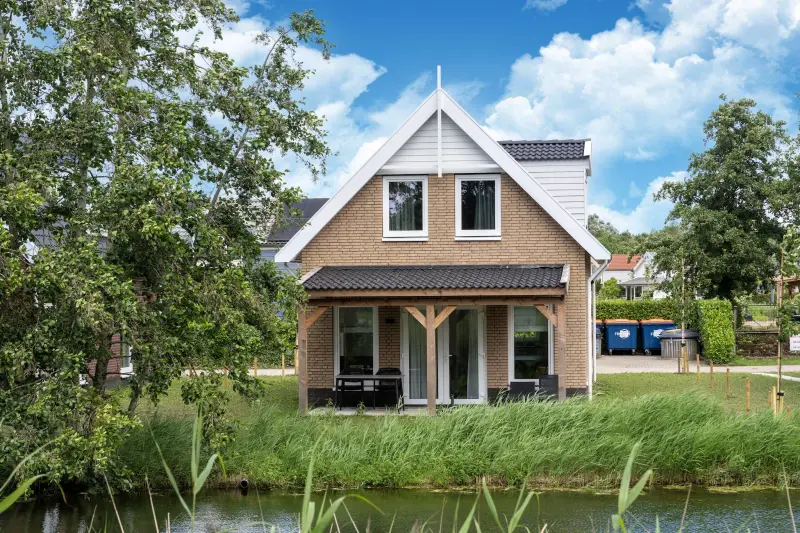 Ferienhaus mit Garten, Sauna und Terrasse | Meerblick | Strand in der Nähe | Hunde erlaubt