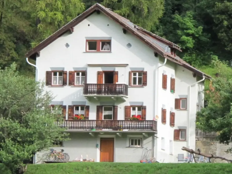 Ferienwohnung in Tarasp, Graubünden für max. 4 Personen Ferienwohnung in Tarasp, Graubünden für max. 4 Personen