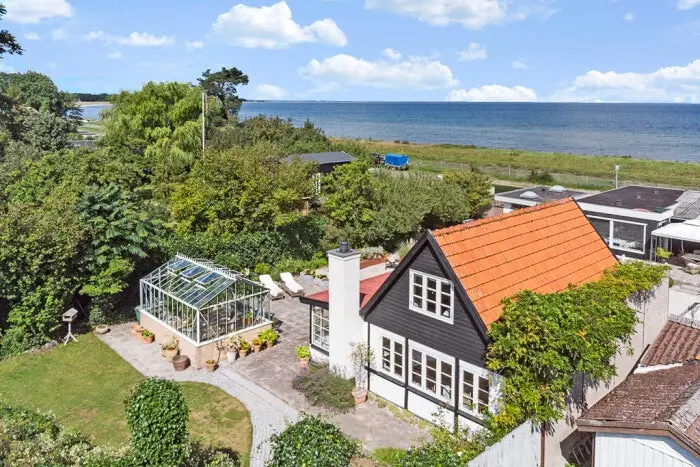 Havudsigt og orangeri på magiske Møn