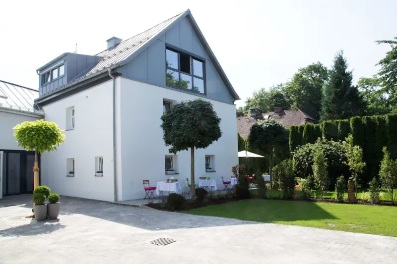 Bed & Breakfast  Salzburg