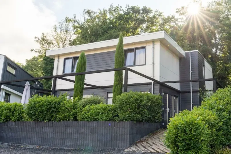 Ferienhaus mit Garten, Terrasse und Sauna