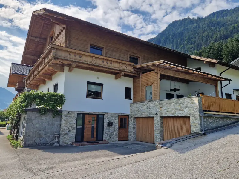 Ferienwohnung mit Hund in Strass im Zillertal, 