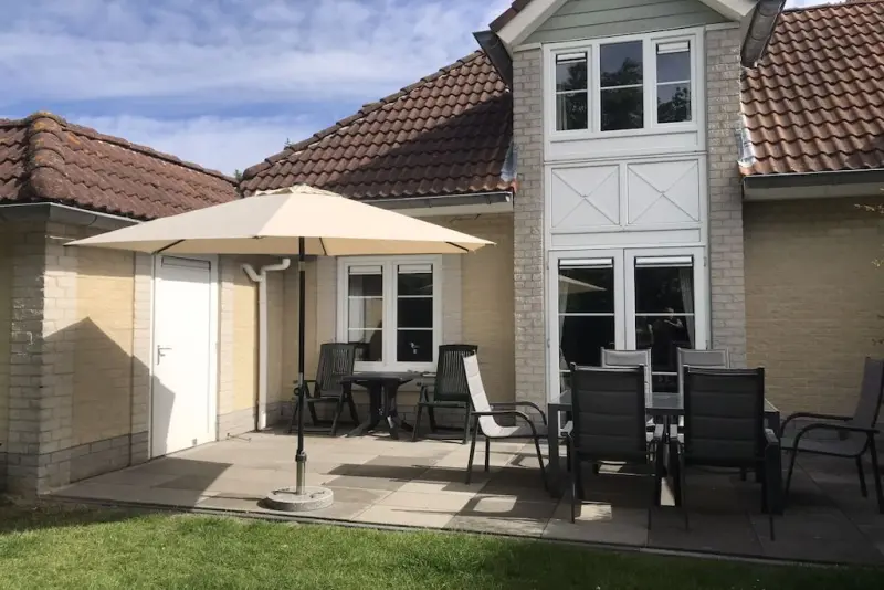 Ferienhaus mit Hund in Kamperland fuer max. 8 Personen