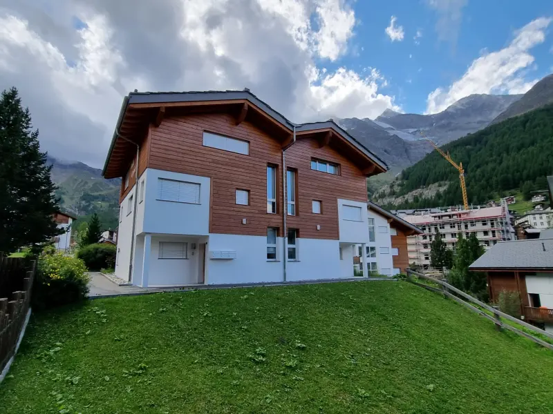 Ferienwohnung mit Hund in Saas-Fee für max. 6 Personen Ferienwohnung mit Hund in Saas-Fee für max. 6 Personen