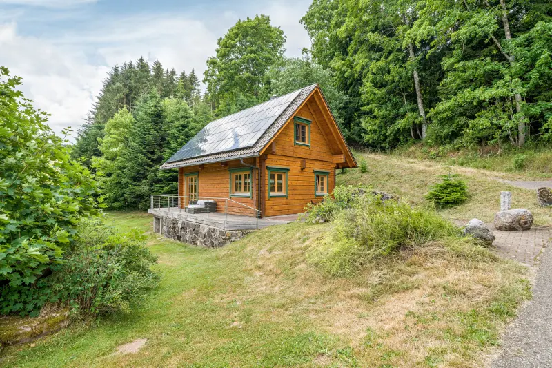     
Ferienhaus ∙ 4 Gäste ∙ 2 Schlafzimmer
